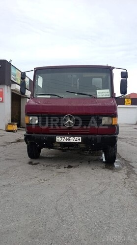 Mercedes 609 D-1