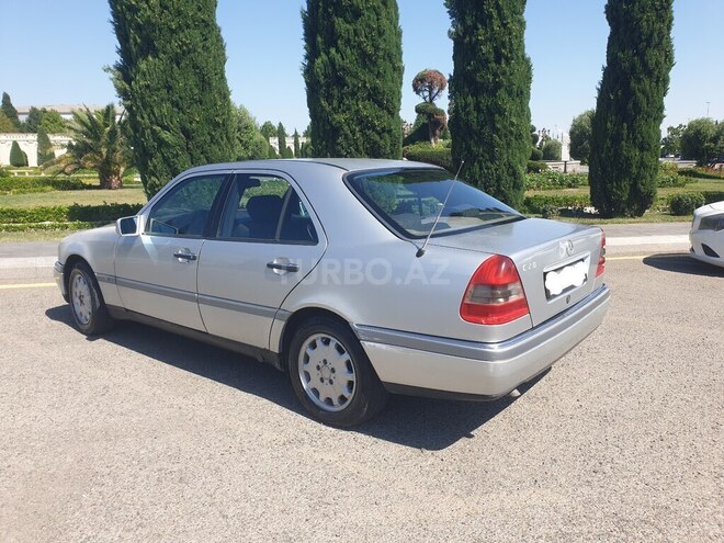 Mercedes C 200-3