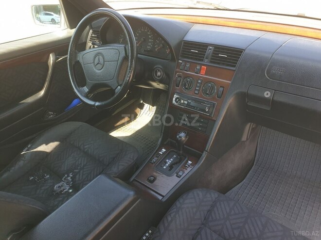 Mercedes C 200-10