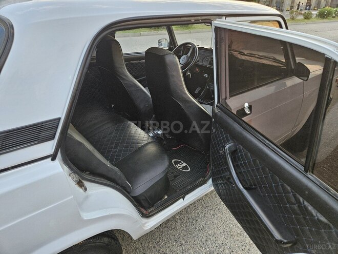 LADA (VAZ) 2107-4