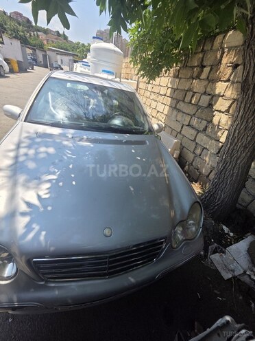 Mercedes C 230-1