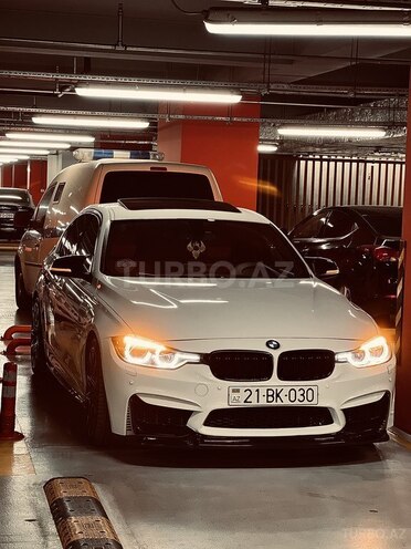 BMW 330-1