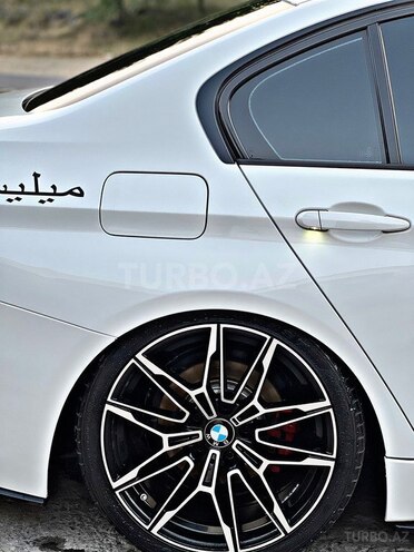 BMW 330-4