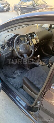 Nissan Note-8