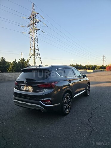 Hyundai Santa Fe-11