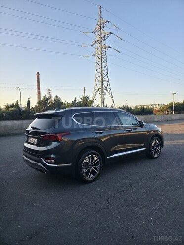 Hyundai Santa Fe-13