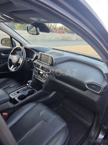 Hyundai Santa Fe-17