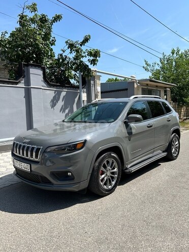 Jeep Cherokee-3