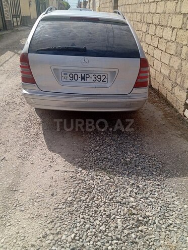 Mercedes C 240 4MATIC-2