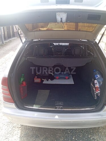 Mercedes C 240 4MATIC-8