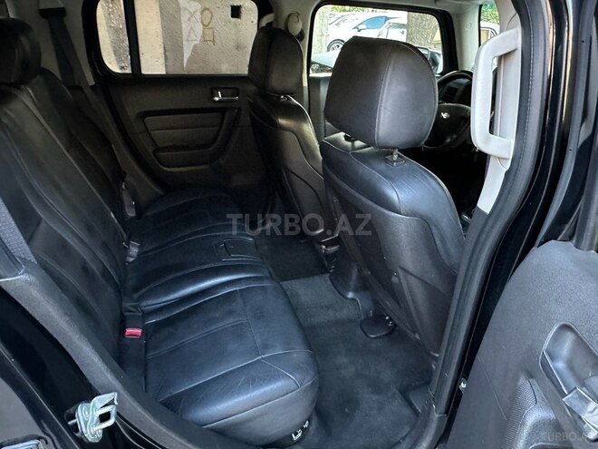 Hummer H3-12