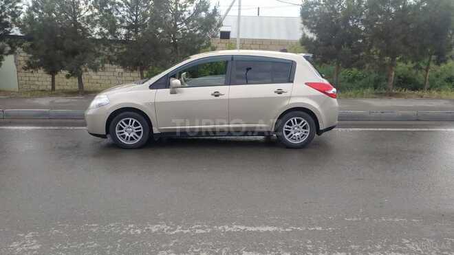 Nissan Tiida-2