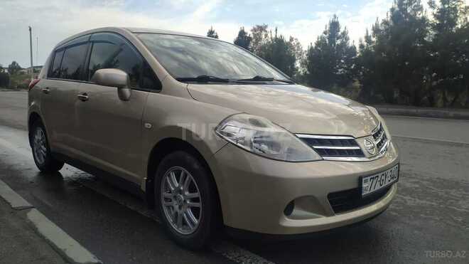 Nissan Tiida-10