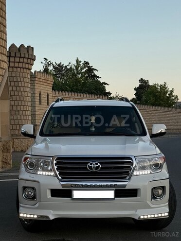 Toyota Land Cruiser-3