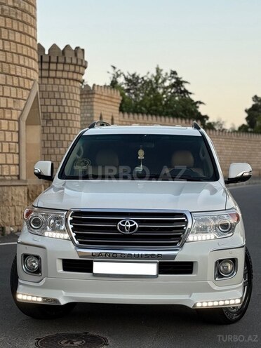Toyota Land Cruiser-4