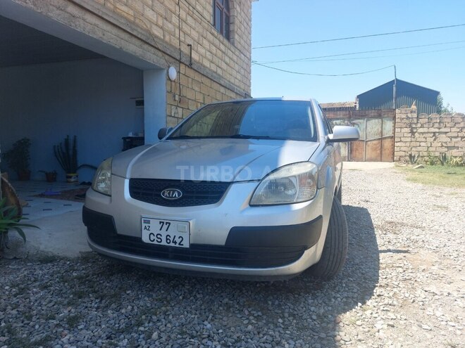 Kia Rio-1