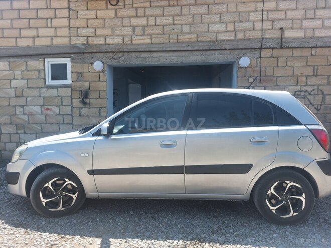 Kia Rio-3