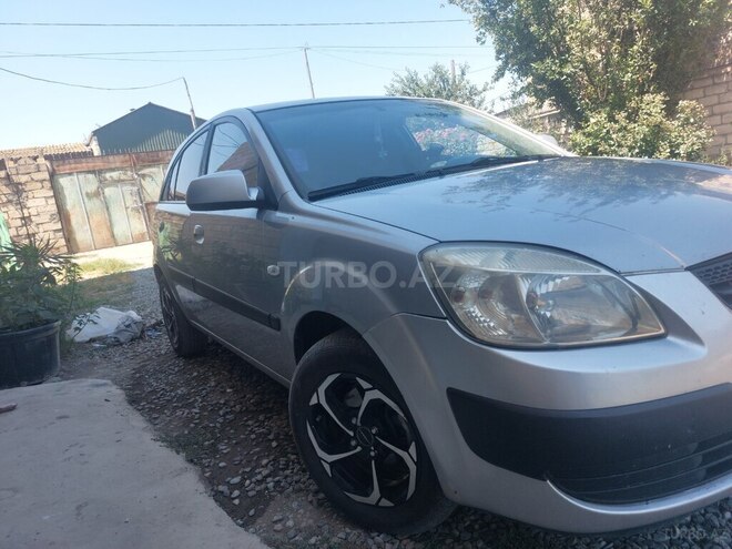Kia Rio-4
