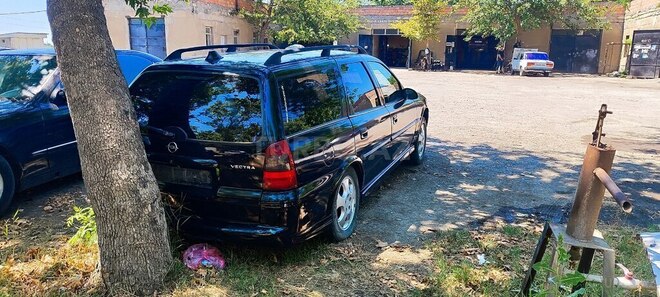 Opel Vectra-3