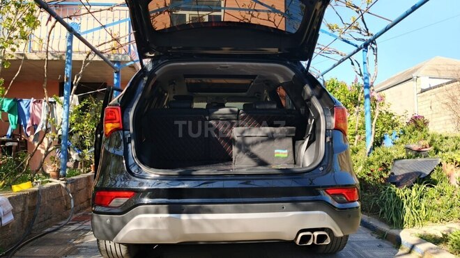 Hyundai Santa Fe-15