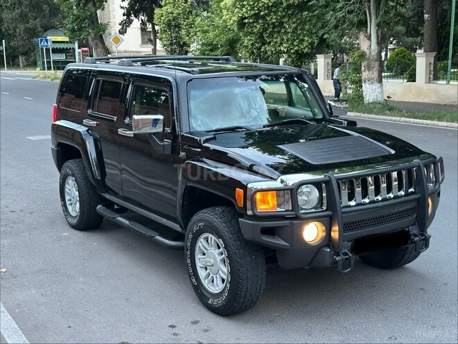 Hummer H3-6