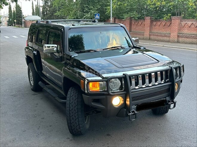 Hummer H3-2