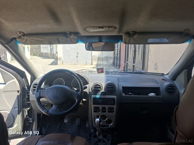 Renault Tondar-8