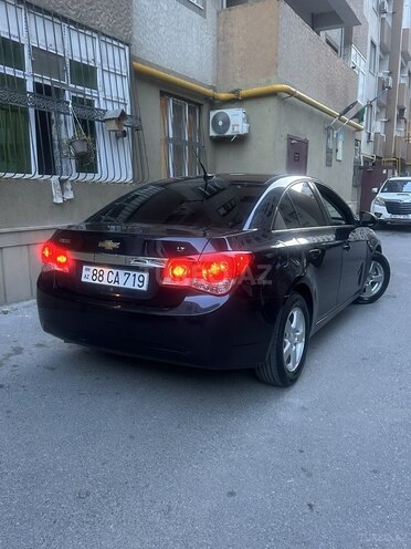 Chevrolet Cruze-13