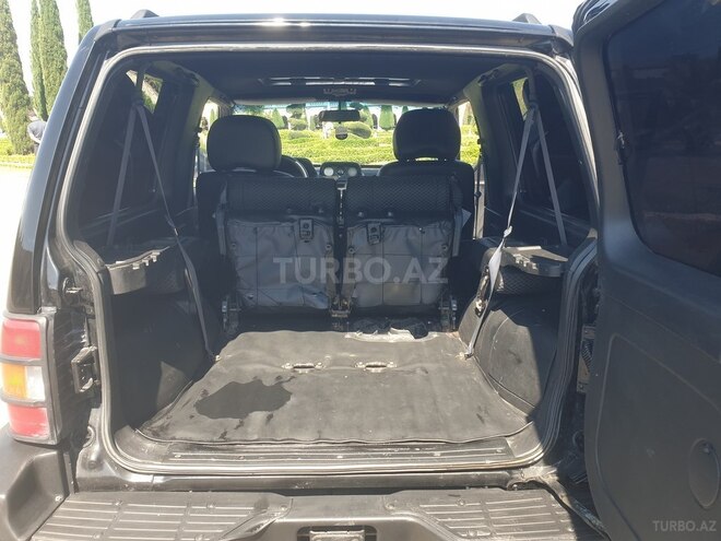 Mitsubishi Pajero-5