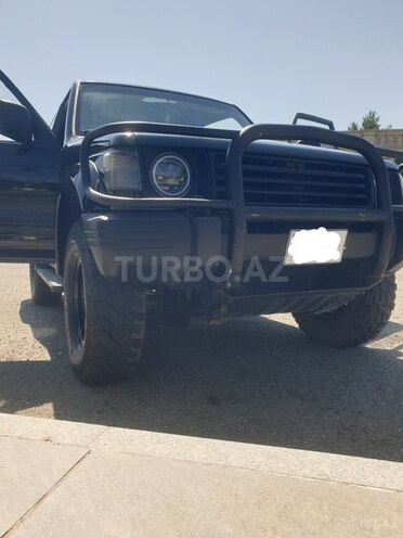 Mitsubishi Pajero-2