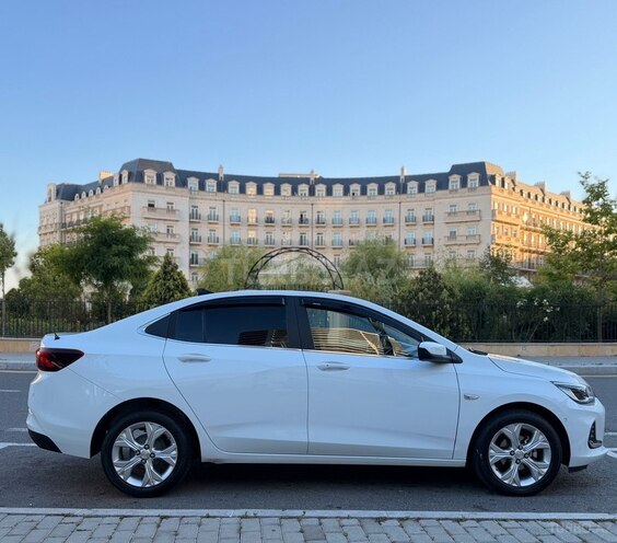 Chevrolet Onix-3