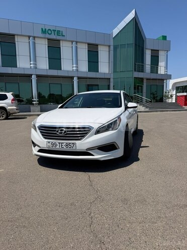 Hyundai Sonata-1