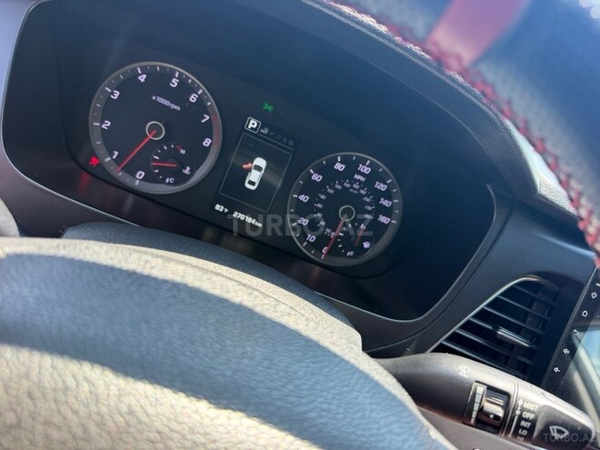 Hyundai Sonata-10