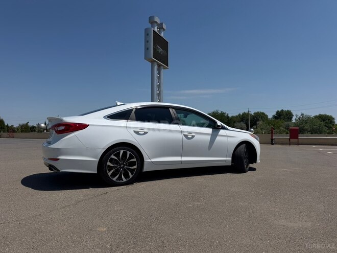 Hyundai Sonata-4