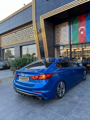 Hyundai Elantra-7