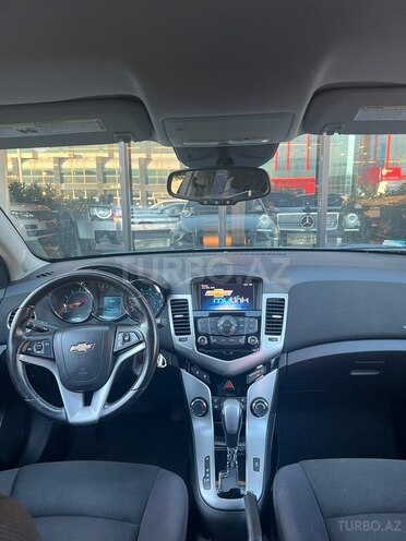 Chevrolet Cruze-8