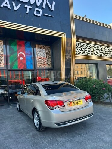 Chevrolet Cruze-6