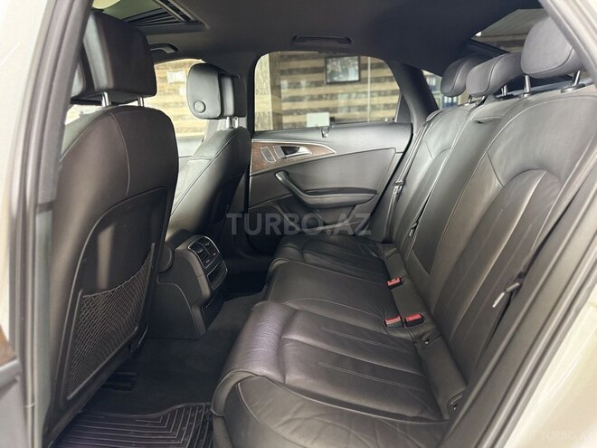 Audi A6-12