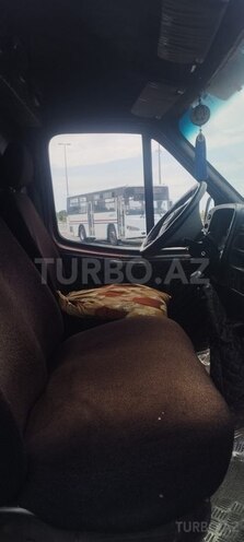 Ford Transit-8
