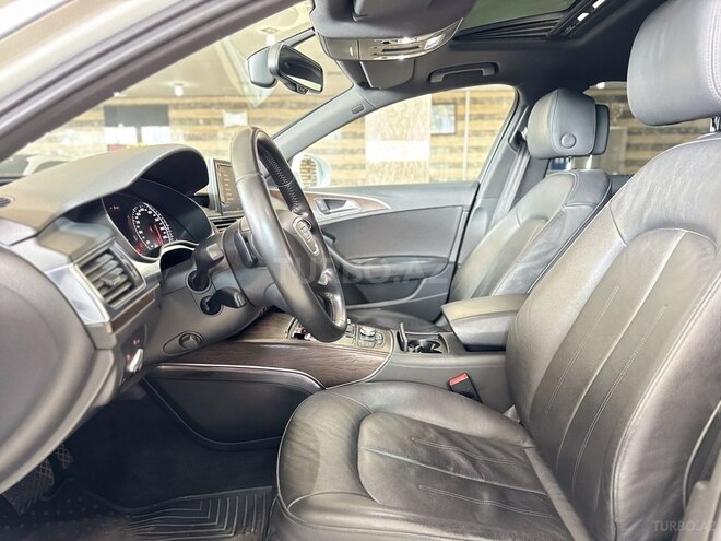 Audi A6-11