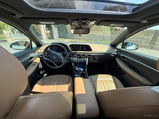 Hyundai Sonata-8