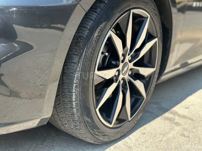 Chevrolet Malibu-5