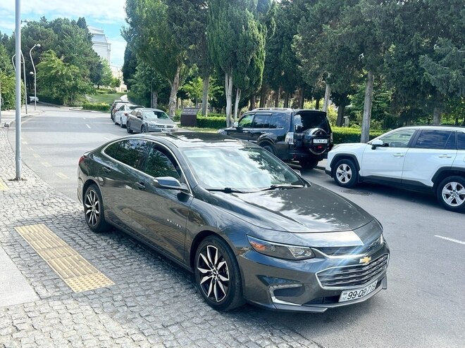 Chevrolet Malibu-12
