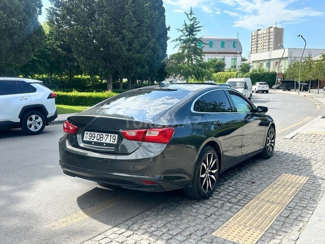 Chevrolet Malibu-13