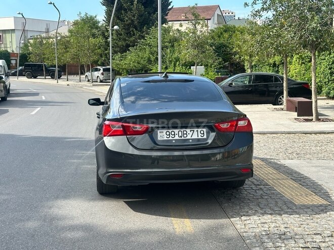 Chevrolet Malibu-14