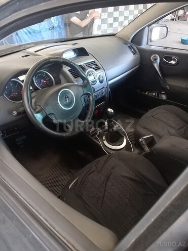 Renault Megane-7