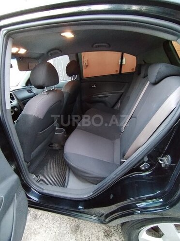Kia Rio-7