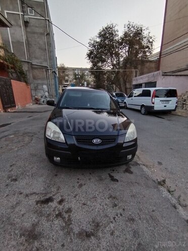 Kia Rio-12