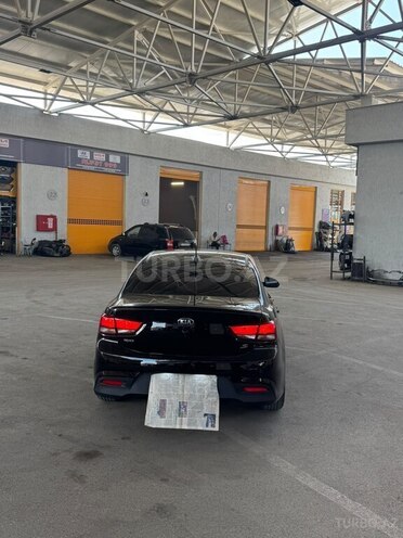 Kia Rio-6