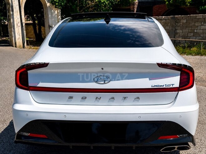 Hyundai Sonata-4